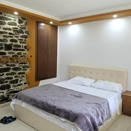 Guesthouse Alvi Permet Exterior photo